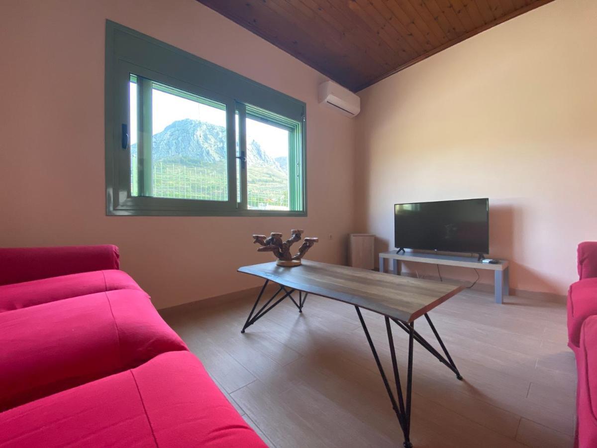 Villa Acrocorinthos House Esterno foto