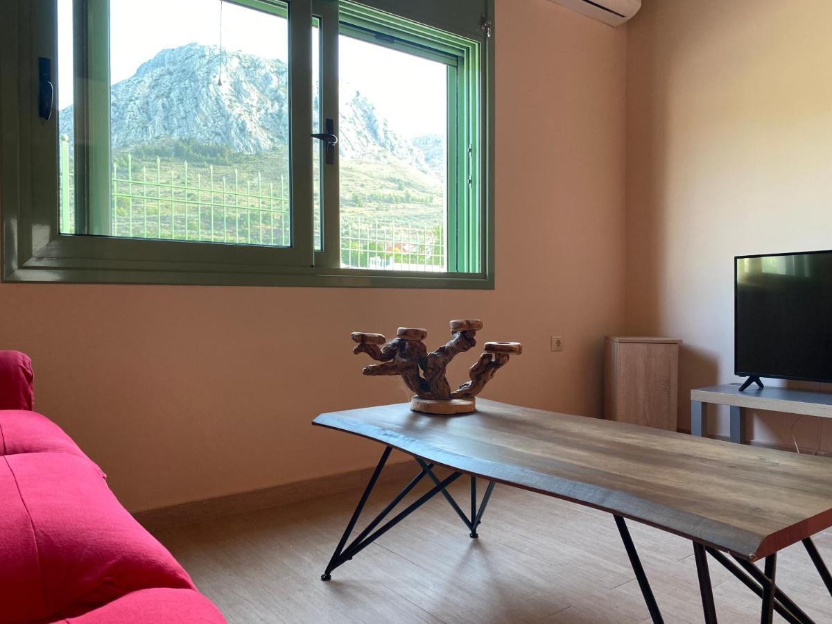 Villa Acrocorinthos House Esterno foto